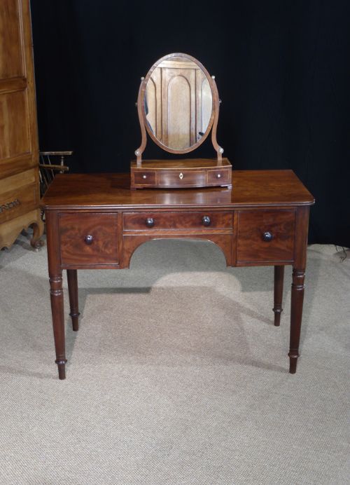 fig 2. 19th century mahogany dressing table