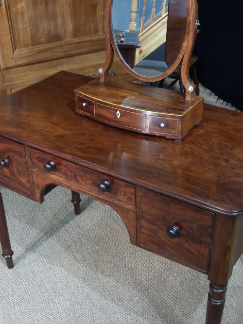 fig 3. 19th century mahogany dressing table