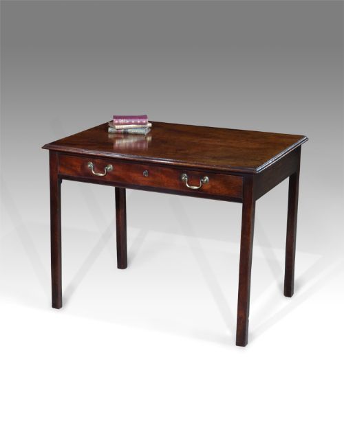 Good Quality George III Mahogany Writing Table