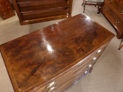 GEORGIAN BOW FRONT CHEST OF DRAWERS - ADDITIONAL PHOTO 4