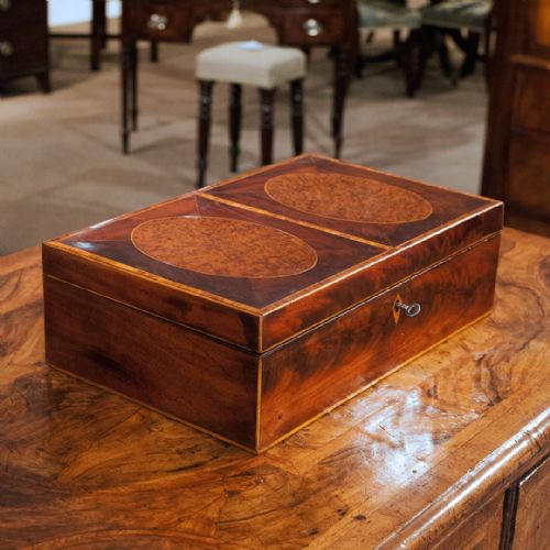 EARLY 19TH CENTURY MAHOGANY BOX - ADDITIONAL PHOTO 1