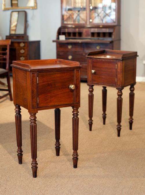 NEAR PAIR OF GOOD QUALITY GILLOWS STYLE POT CUPBOARDS - ADDITIONAL PHOTO 1