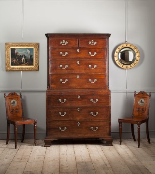 FINE QUALITY GEORGE III MAHOGANY CHEST ON CHEST - ADDITIONAL PHOTO 1