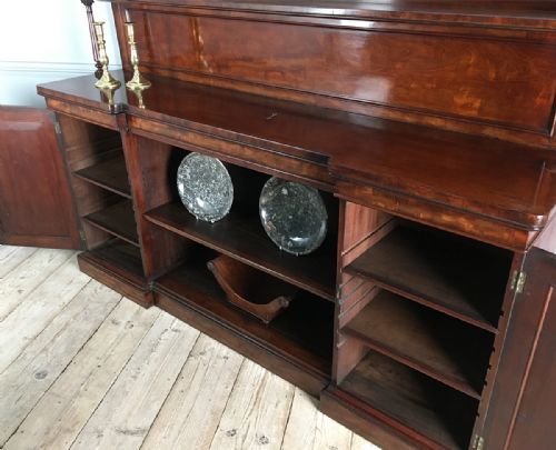 GEORGE IV FIGURED MAHOGANY SIDEBOARD - ADDITIONAL PHOTO 3