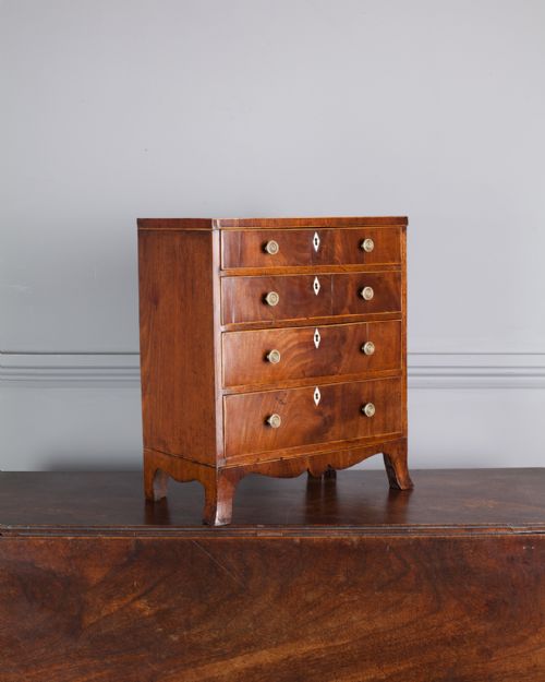 19TH CENTURY MAHOGANY MINIATURE CHEST OF DRAWERS - ADDITIONAL PHOTO 1