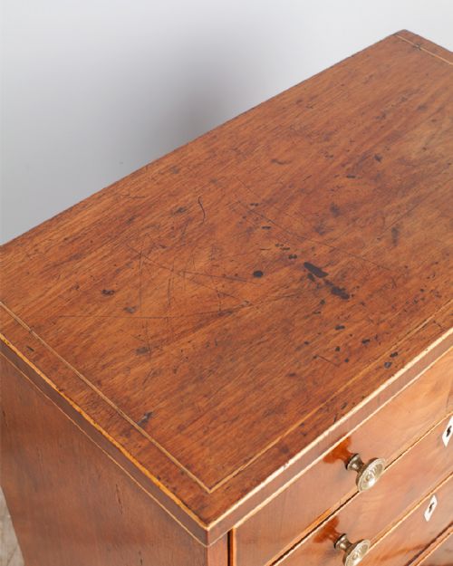 19TH CENTURY MAHOGANY MINIATURE CHEST OF DRAWERS - ADDITIONAL PHOTO 4