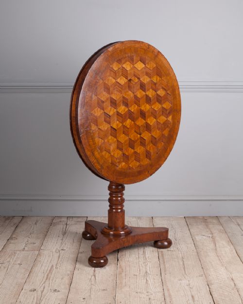 19TH CENTURY OAK AND PARQUETRY LAMP TABLE - ADDITIONAL PHOTO 1