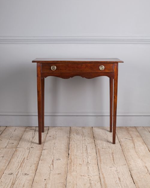 18th century mahogany side table - CATEGORY: ANTIQUE TABLES - DATED 18TH CENTURY