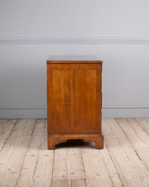 EDWARDIAN WALNUT CHEST OF DRAWERS - ADDITIONAL PHOTO 2