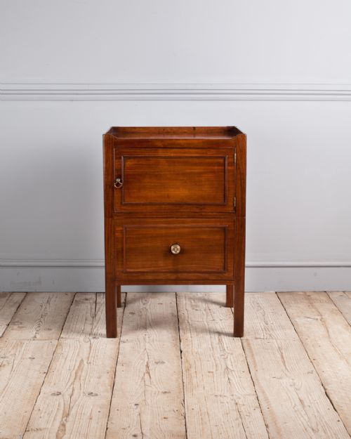 GEORGIAN MAHOGANY TRAY TOP COMMODE BEDSIDE CUPBOARD - ADDITIONAL PHOTO 2
