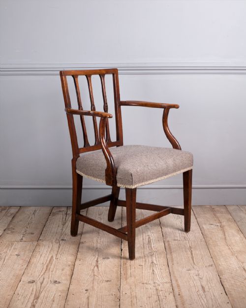 george iii elm carver chair - CATEGORY: ANTIQUE CHAIRS - DATED GEORGIAN