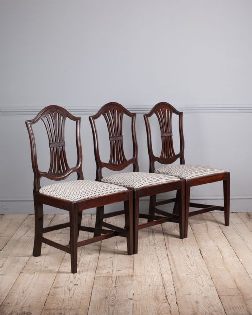 6 FINE QUALITY GEORGIAN MAHOGANY DINING CHAIRS - ADDITIONAL PHOTO 2