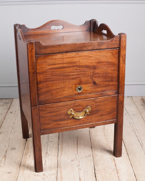 GEORGE III MAHOGANY TRAP TOP COMMODE - ADDITIONAL PHOTO 6