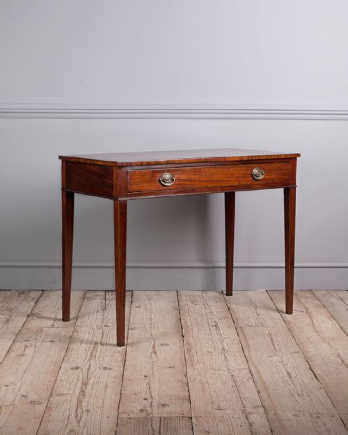 georgian mahogany side table - CATEGORY: ANTIQUE TABLES - DATED 19TH CENTURY