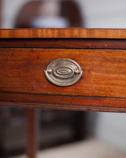 GEORGIAN MAHOGANY SIDE TABLE - ADDITIONAL PHOTO 6