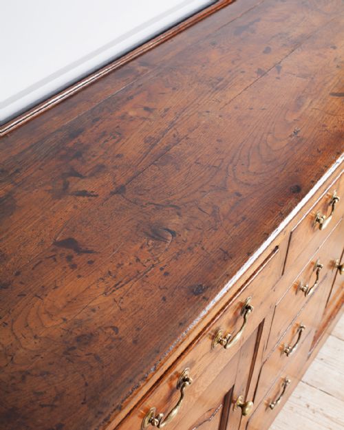 LATE 18TH CENTURY OAK DRESSER BASE - ADDITIONAL PHOTO 5