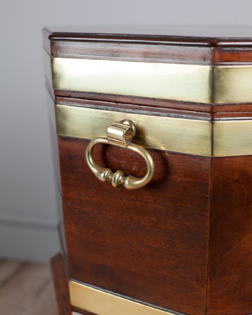 GEORGE III MAHOGANY BRASS BOUND WINE COOLER - ADDITIONAL PHOTO 6