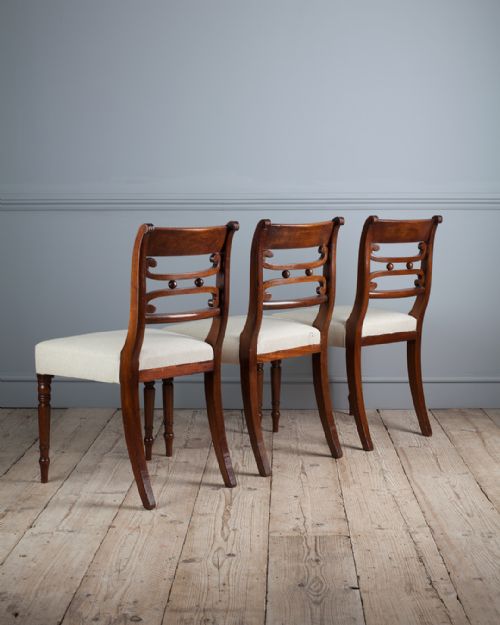 WONDERFUL SET OF 8 REGENCY MAHOGANY DINING CHAIRS - ADDITIONAL PHOTO 4