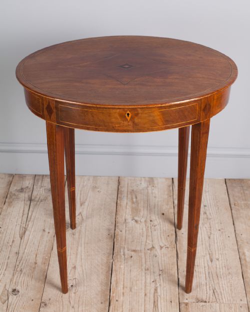 19TH CENTURY MAHOGANY OVAL LAMP TABLE - ADDITIONAL PHOTO 1