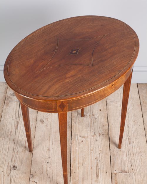 19TH CENTURY MAHOGANY OVAL LAMP TABLE - ADDITIONAL PHOTO 2