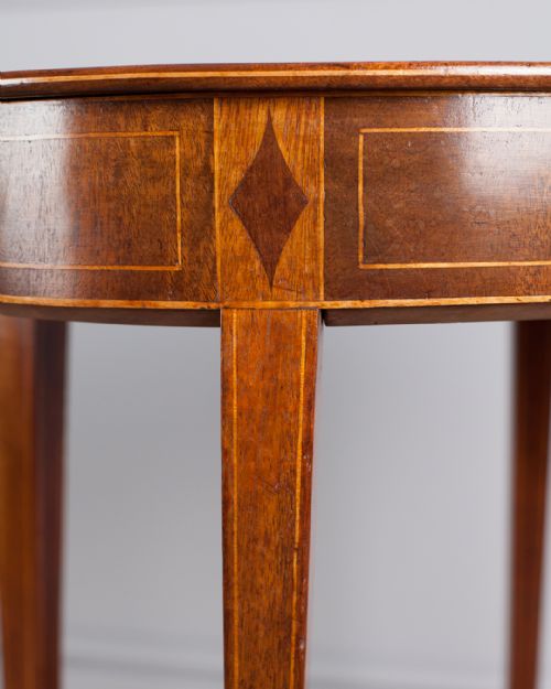 19TH CENTURY MAHOGANY OVAL LAMP TABLE - ADDITIONAL PHOTO 5