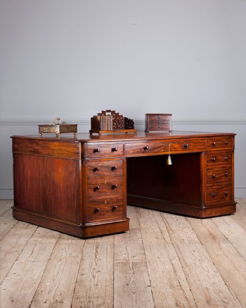 large good quality 19th century partners desk - CATEGORY: ANTIQUE DESKS - DATED 19TH CENTURY