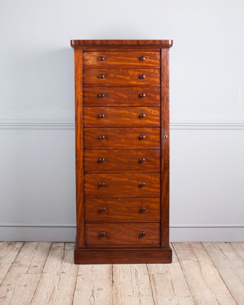 fine quality william iv figured mahogany wellington chest - CATEGORY: ANTIQUE CHEST OF DRAWERS - DATED 19TH CENTURY