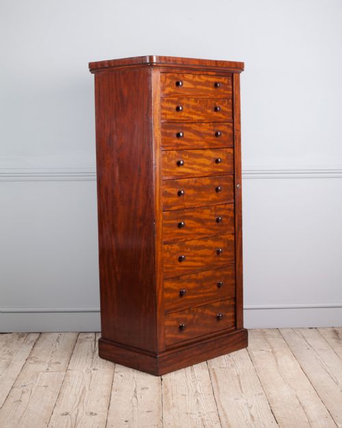 FINE QUALITY WILLIAM IV FIGURED MAHOGANY WELLINGTON CHEST - ADDITIONAL PHOTO 1