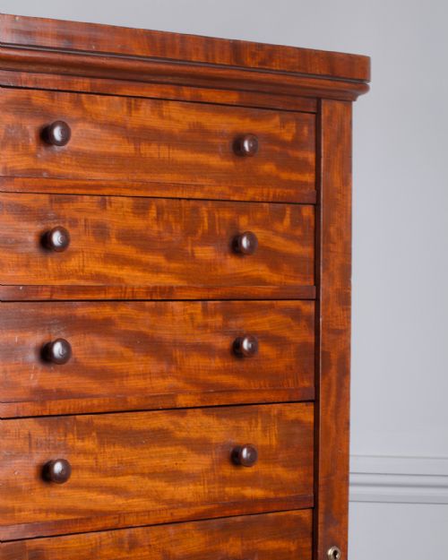 FINE QUALITY WILLIAM IV FIGURED MAHOGANY WELLINGTON CHEST - ADDITIONAL PHOTO 2
