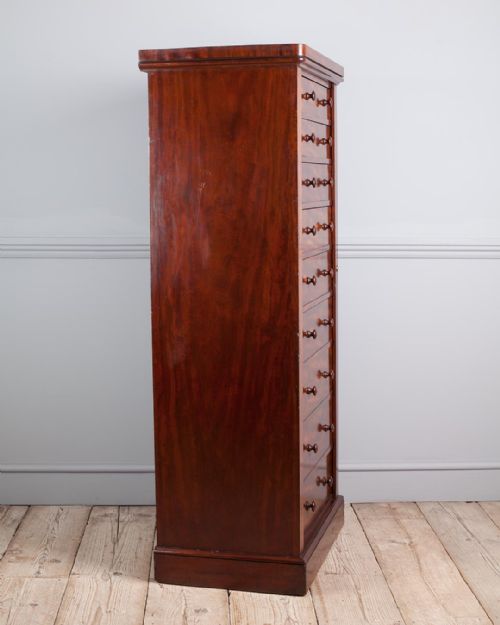 FINE QUALITY WILLIAM IV FIGURED MAHOGANY WELLINGTON CHEST - ADDITIONAL PHOTO 5