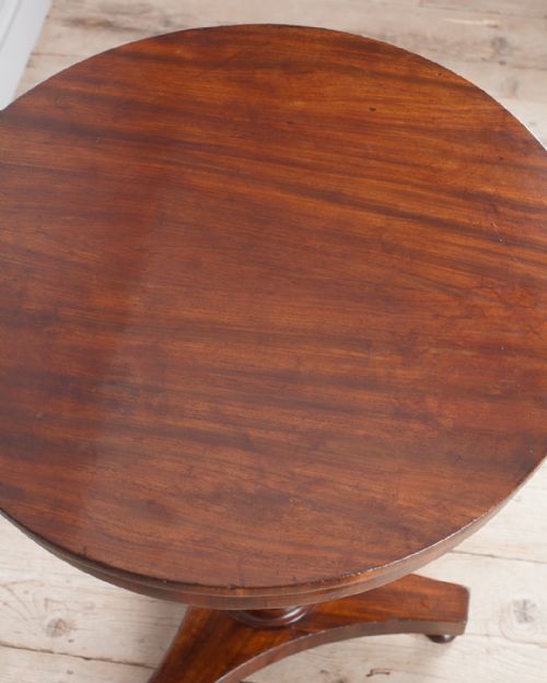 19TH CENTURY MAHOGANY LAMP TABLE - ADDITIONAL PHOTO 2