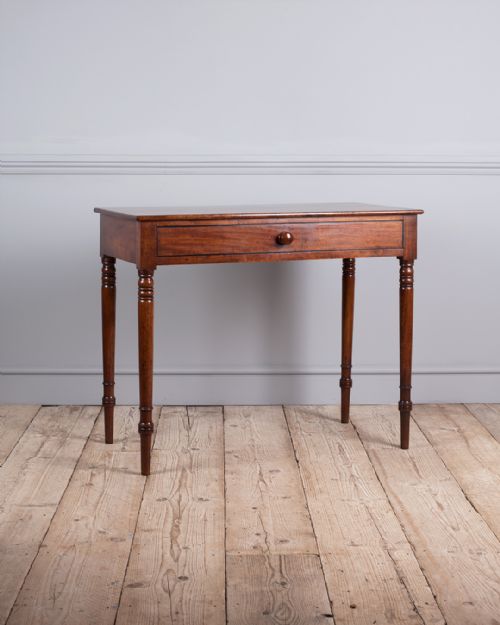 early 19th century mahogany side table - CATEGORY: ANTIQUE TABLES - DATED 19TH CENTURY