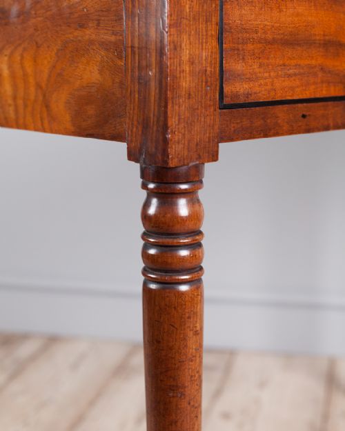 EARLY 19TH CENTURY MAHOGANY SIDE TABLE - ADDITIONAL PHOTO 6