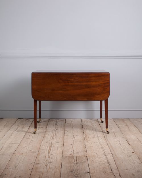 GEORGE III MAHOGANY PEMBROKE TABLE - ADDITIONAL PHOTO 3