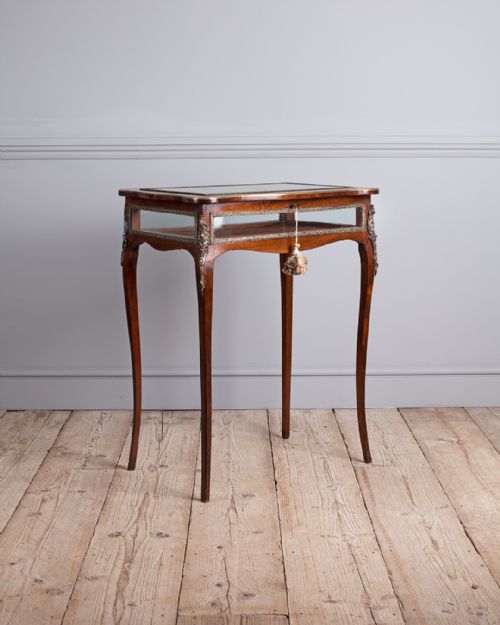 19th century french bijouterie table - CATEGORY: ANTIQUE TABLES - DATED 19TH CENTURY
