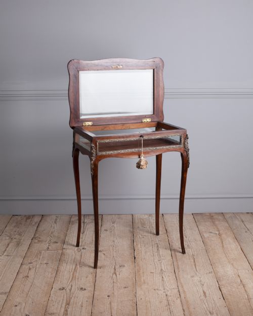 19TH CENTURY FRENCH BIJOUTERIE TABLE - ADDITIONAL PHOTO 11