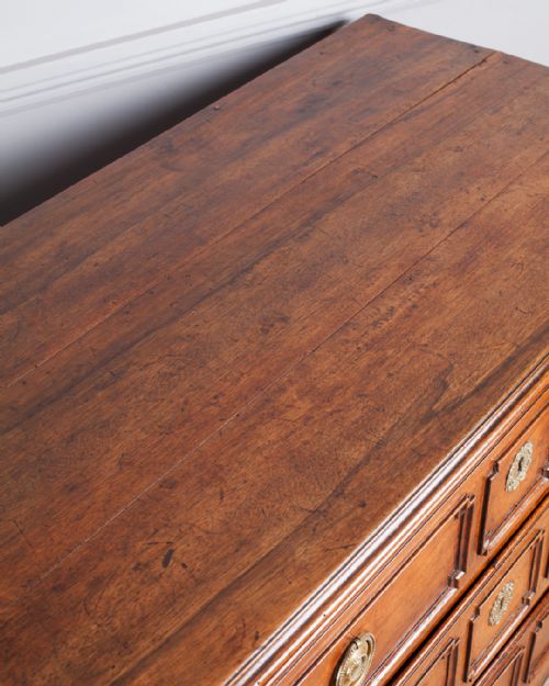 18TH CENTURY FRENCH WALNUT COMMODE - ADDITIONAL PHOTO 3