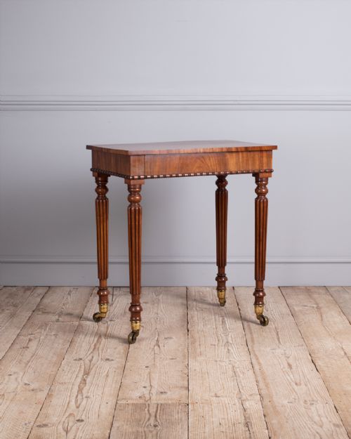regency mahogany side table - CATEGORY: ANTIQUE TABLES - DATED 19TH CENTURY