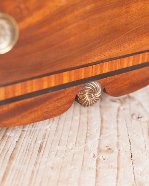 19TH CENTURY MAHOGANY MINIATURE CHEST OF DRAWERS - ADDITIONAL PHOTO 5