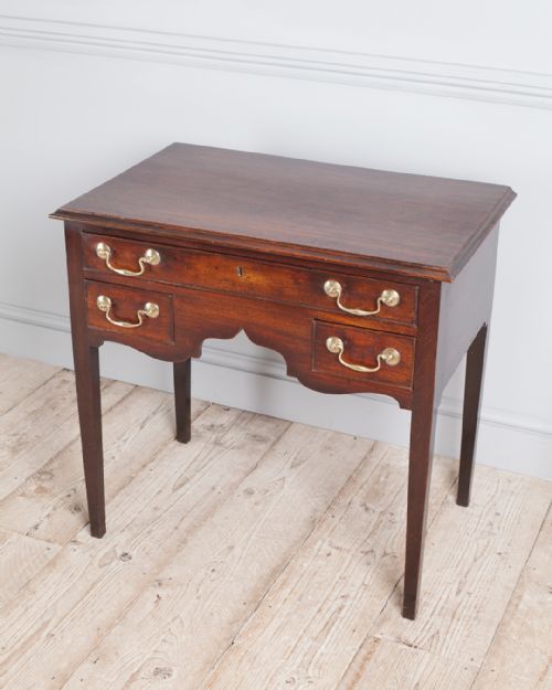 LOVELY QUALITY GEORGE III MAHOGANY LOWBOY - ADDITIONAL PHOTO 2