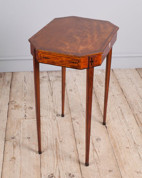 18TH CENTURY SATINWOOD OCTAGONAL WORK TABLE - ADDITIONAL PHOTO 2
