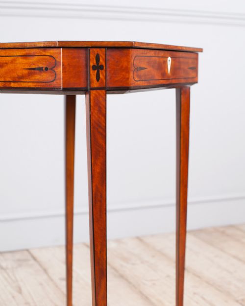 18TH CENTURY SATINWOOD OCTAGONAL WORK TABLE - ADDITIONAL PHOTO 3
