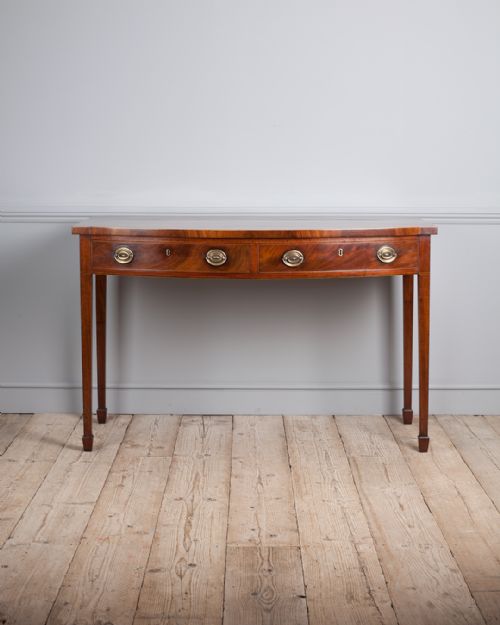 FINE QUALITY GEORGE III MAHOGANY BOWFRONT SERVING TABLE - ADDITIONAL PHOTO 1