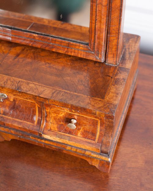 18TH CENTURY WALNUT TOILET MIRROR - ADDITIONAL PHOTO 4