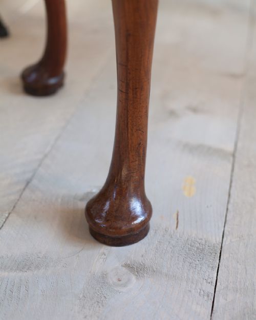 CHARMING 18TH CENTURY WALNUT LOWBOY - ADDITIONAL PHOTO 7