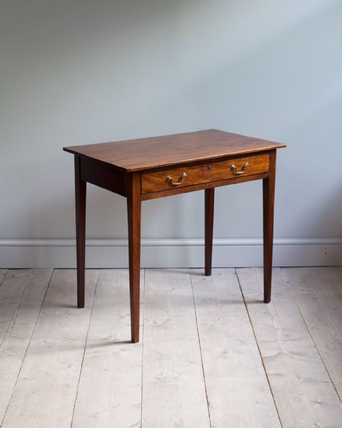 george iii mahogany side table - CATEGORY: ANTIQUE TABLES - DATED 18TH CENTURY