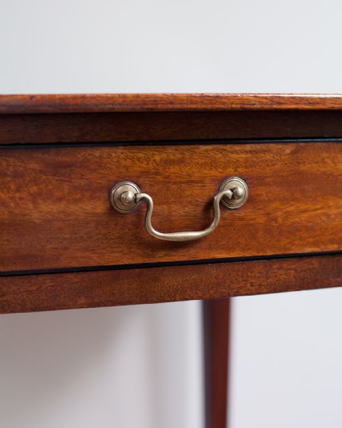 GEORGE III MAHOGANY SIDE TABLE - ADDITIONAL PHOTO 6