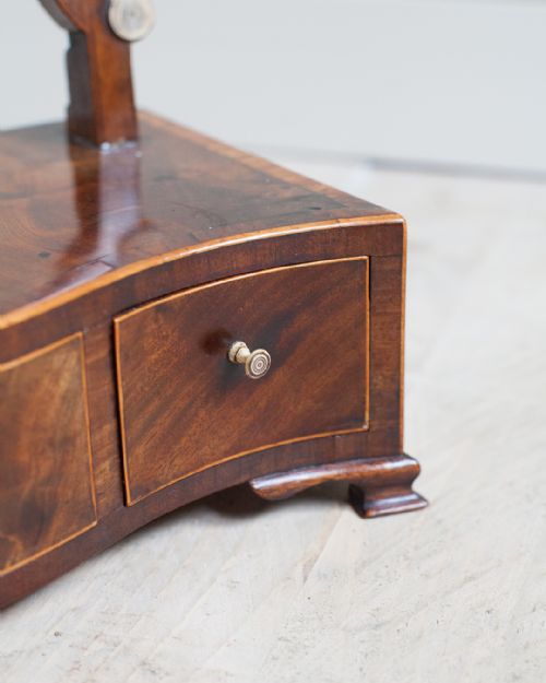 GEORGE III MAHOGANY SERPENTINE TOILET MIRROR - ADDITIONAL PHOTO 5