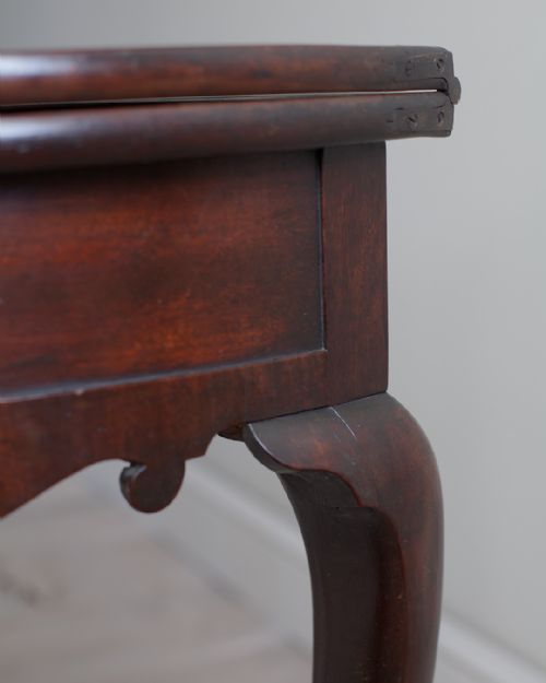 GEORGE II CUBAN MAHOGANY DEMI LUNE TEA TABLE - ADDITIONAL PHOTO 6