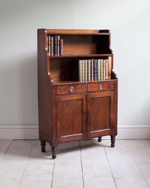 regency mahogany waterfall bookcase - CATEGORY: ANTIQUE BOOKCASES - DATED REGENCY